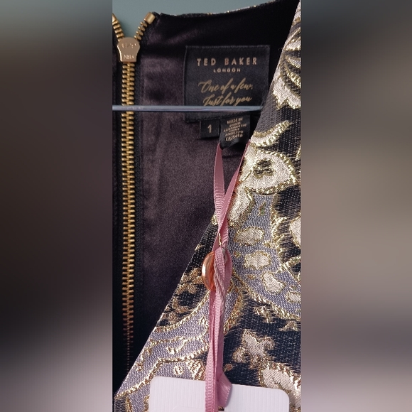 Ted Baker Jami Ornate Paisley V-neck Dress with pockets and back zipper, size 1 - Picture 4 of 6